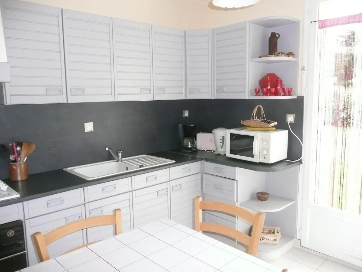 Holiday Home Near The Beach, Ploudalmezeau