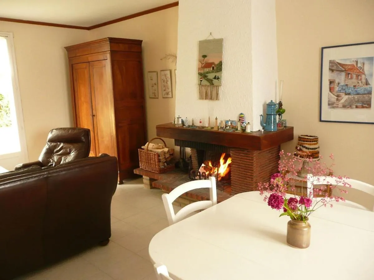 Holiday Home Near The Beach, Ploudalmezeau France