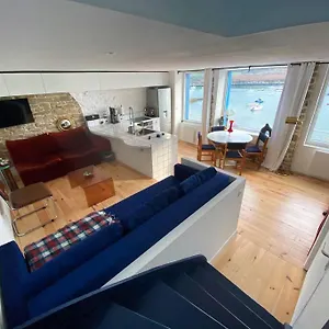 Vue Imprenable Sur Le Port Appartement